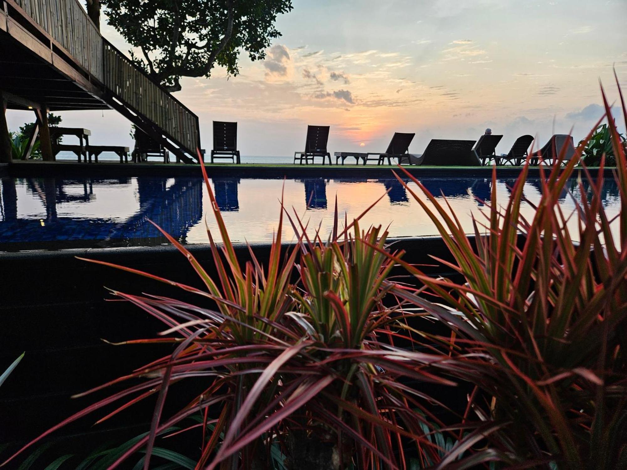 Sunsethouse Lombok Hotel Mangsit Eksteriør billede
